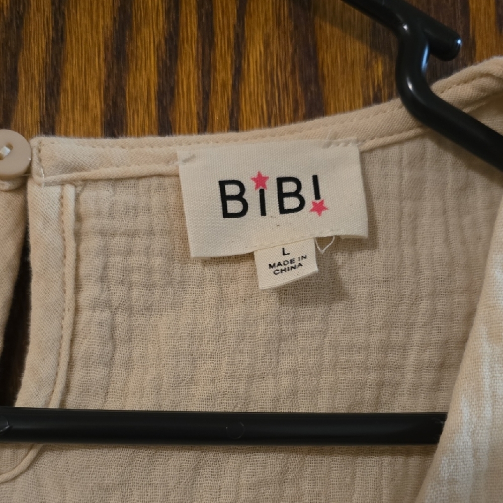 BiBi Cream Ruffle Sleeve Top - Picture 2 of 3